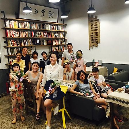 Zhaohuaxishi Youth Hostel Guangzhou Eksteriør bilde